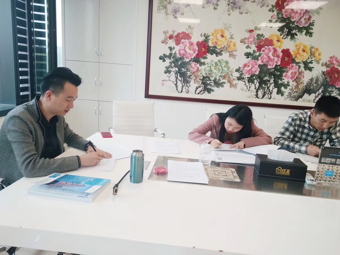 熱烈祝賀錢(qián)總簽約創(chuàng)綠家浙江省縣級(jí)市代理！