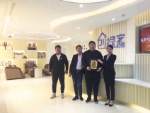 熱烈祝賀魏總、吳總、楊總簽約創(chuàng)綠家陜西省市級(jí)代理！